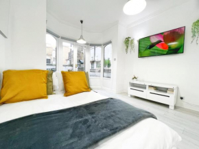 LUXURIOUS Terrace 2 Bedrooms in Relaxing Covent Garden Apartment